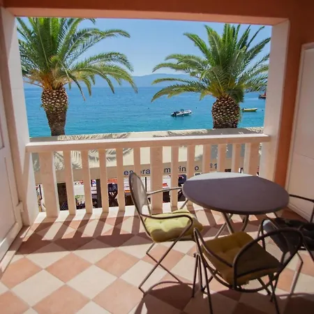 アパート Ivanka *