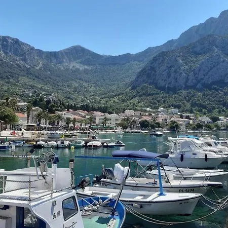 アパート Ivanka *