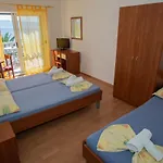 Apartment Ivanka Gradac (Split-Dalmatia)