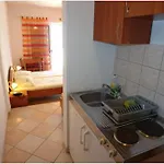 Apartment Ivanka Gradac (Split-Dalmatia)