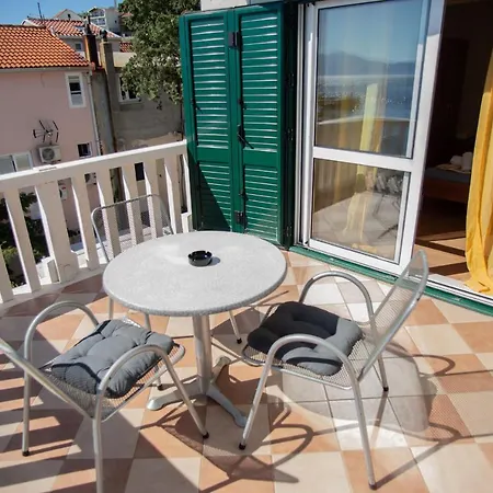 Ivanka * Gradac (Split-Dalmatia)